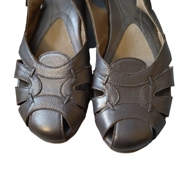 Naturalizer N5 Comfort Women's Size 10N Slingback CYRUS Leather Metallic Sandals - Picture 2 of 7